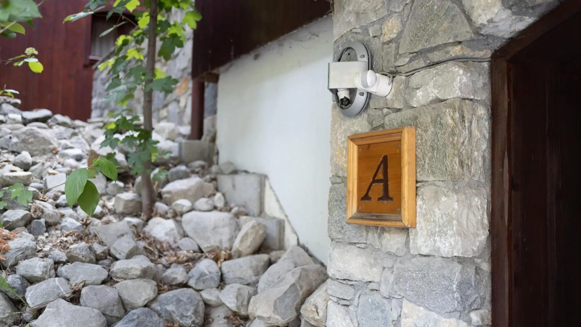 Bright 2-Bedroom Apartment For 4 Meribel Morel Mussillon