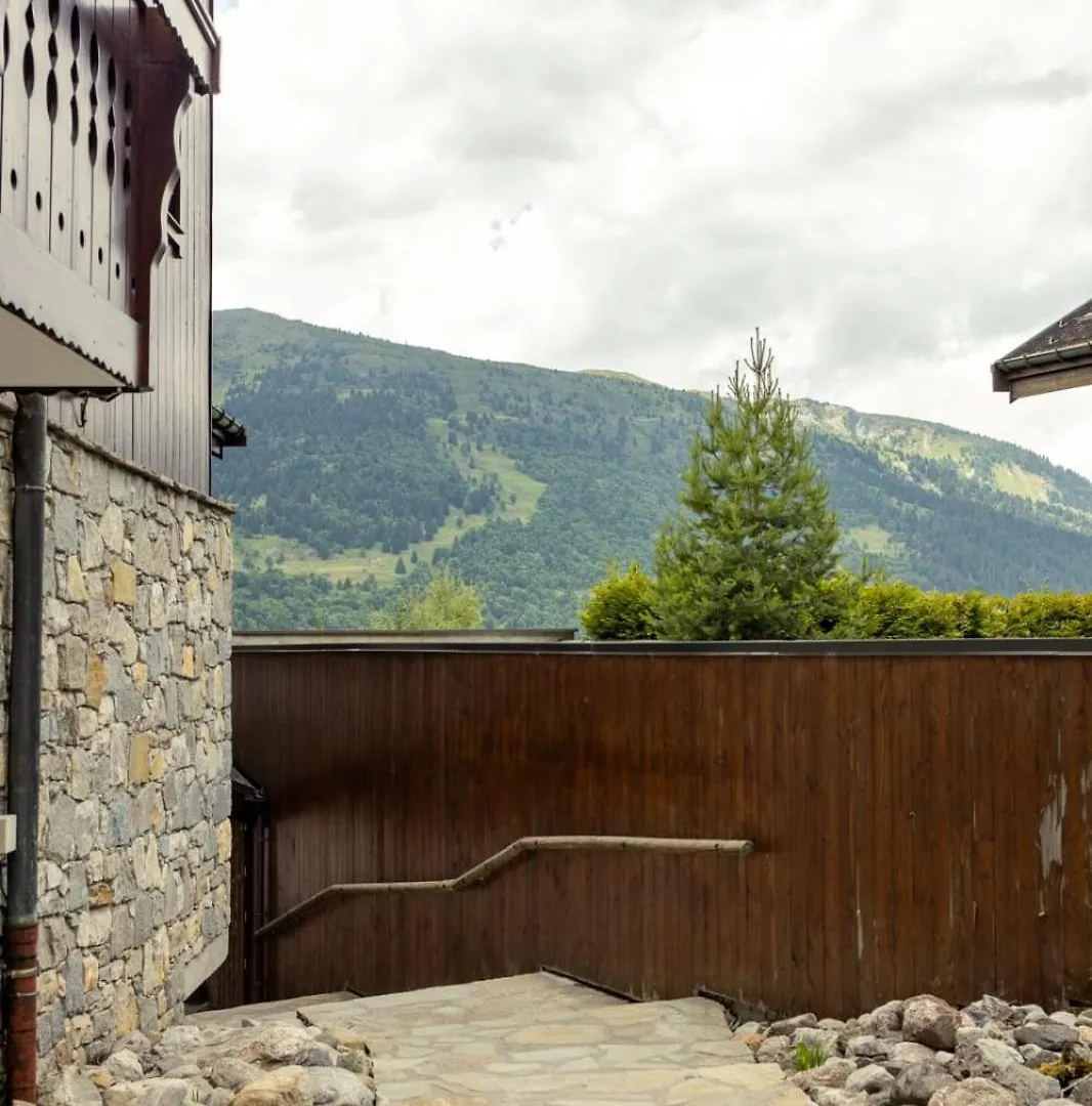 Bright 2-Bedroom Apartment For 4 Meribel Morel Mussillon Francja