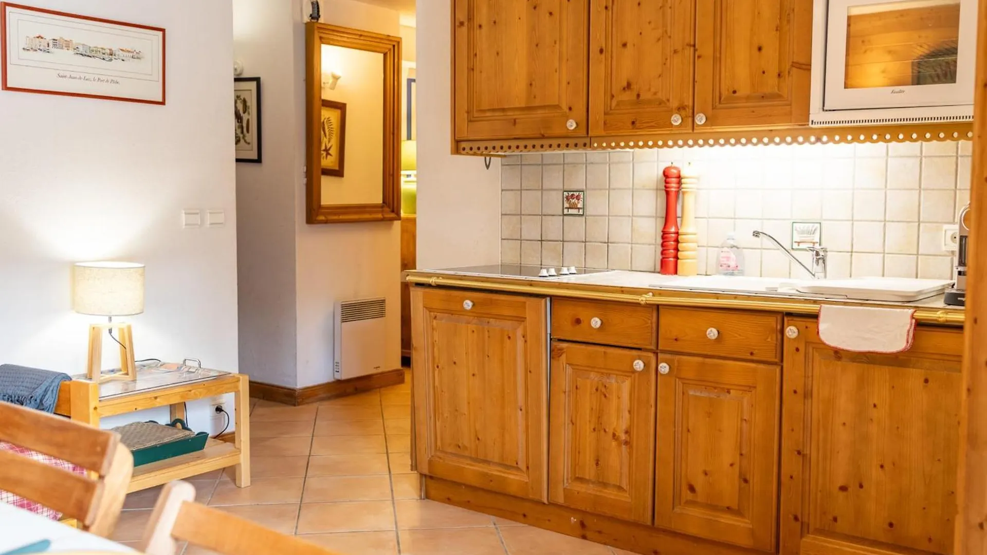 Bright 2-Bedroom Apartment For 4 Meribel Morel Mussillon