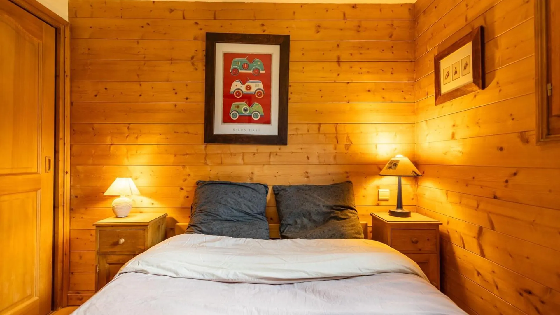 Bright 2-Bedroom Apartment For 4 Meribel Morel Mussillon